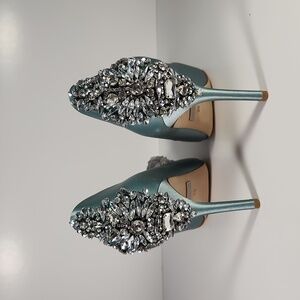 Badgley Mischka Nilla light blue open toe pumps 8.5 nwt